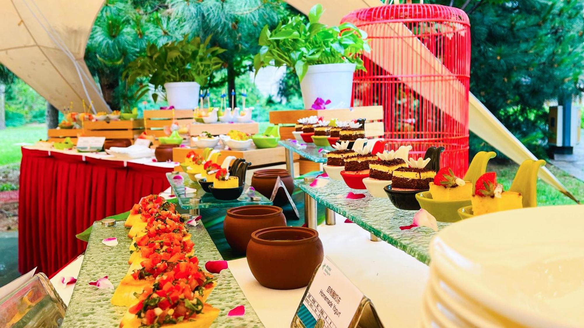 Holiday Inn Beijing Shijingshan Parkview By Ihg Esterno foto
